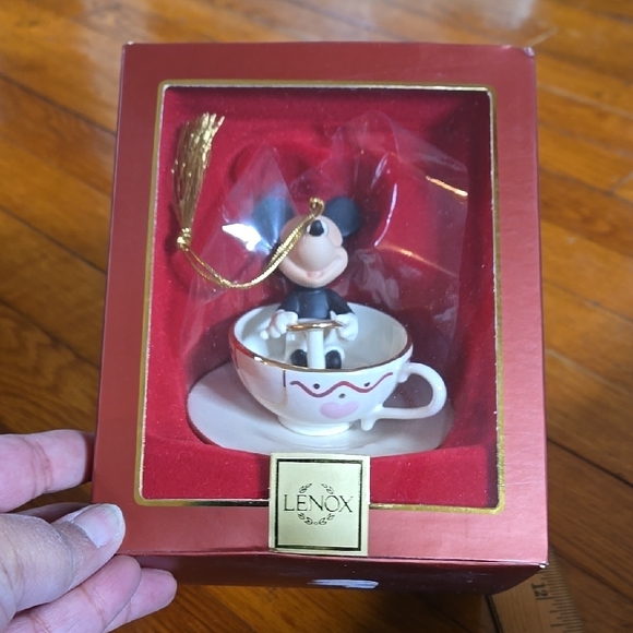 Lenox Black and Cream Mickey Mouse Teacup Decor Accent (2) - Picture 4 of 4